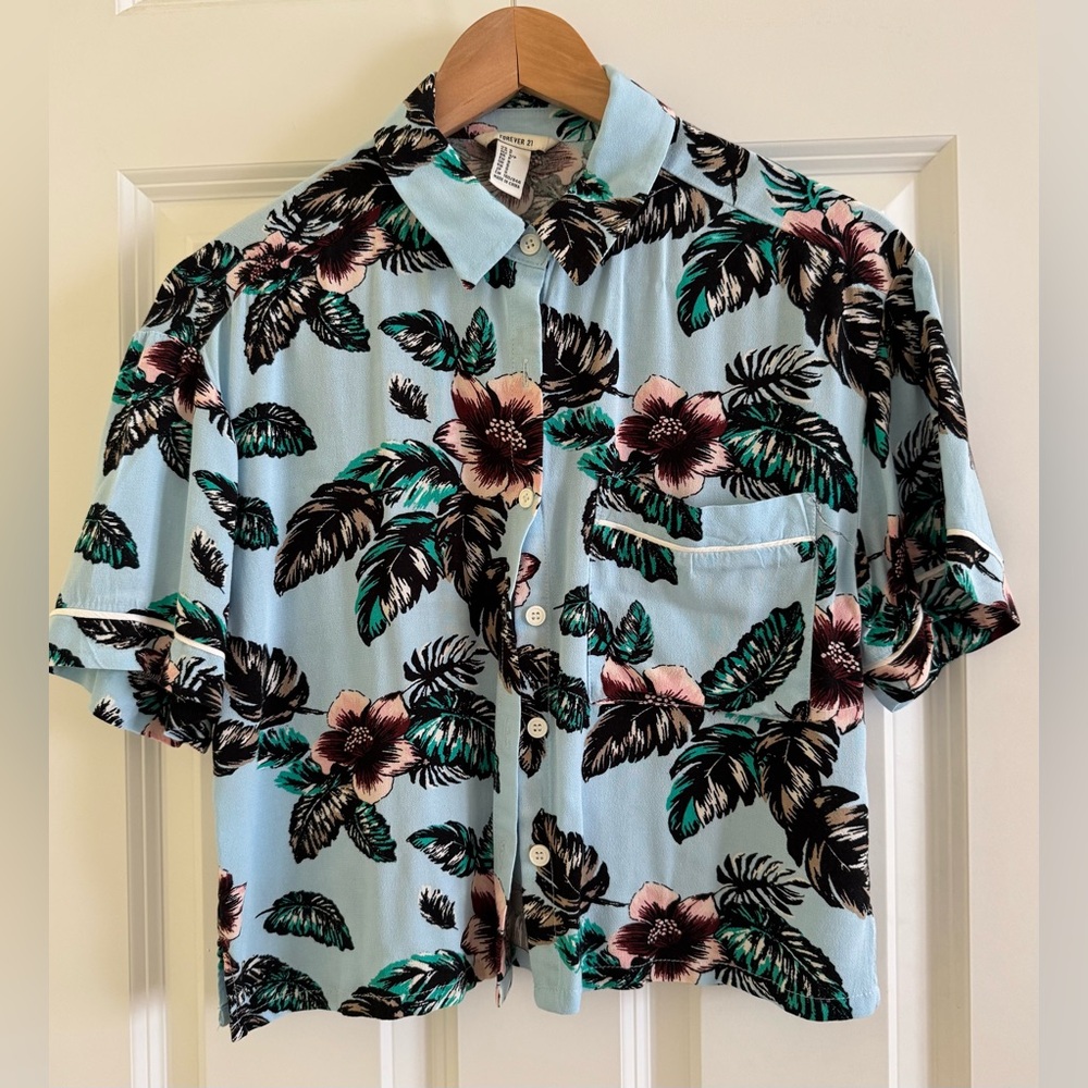 Forever 21 Light Blue Floral Button Down Shirt